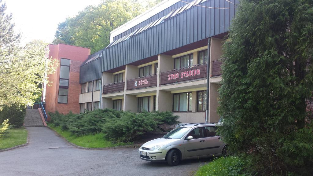 Hotel Zimni Stadion นาคอด ภายนอก รูปภาพ