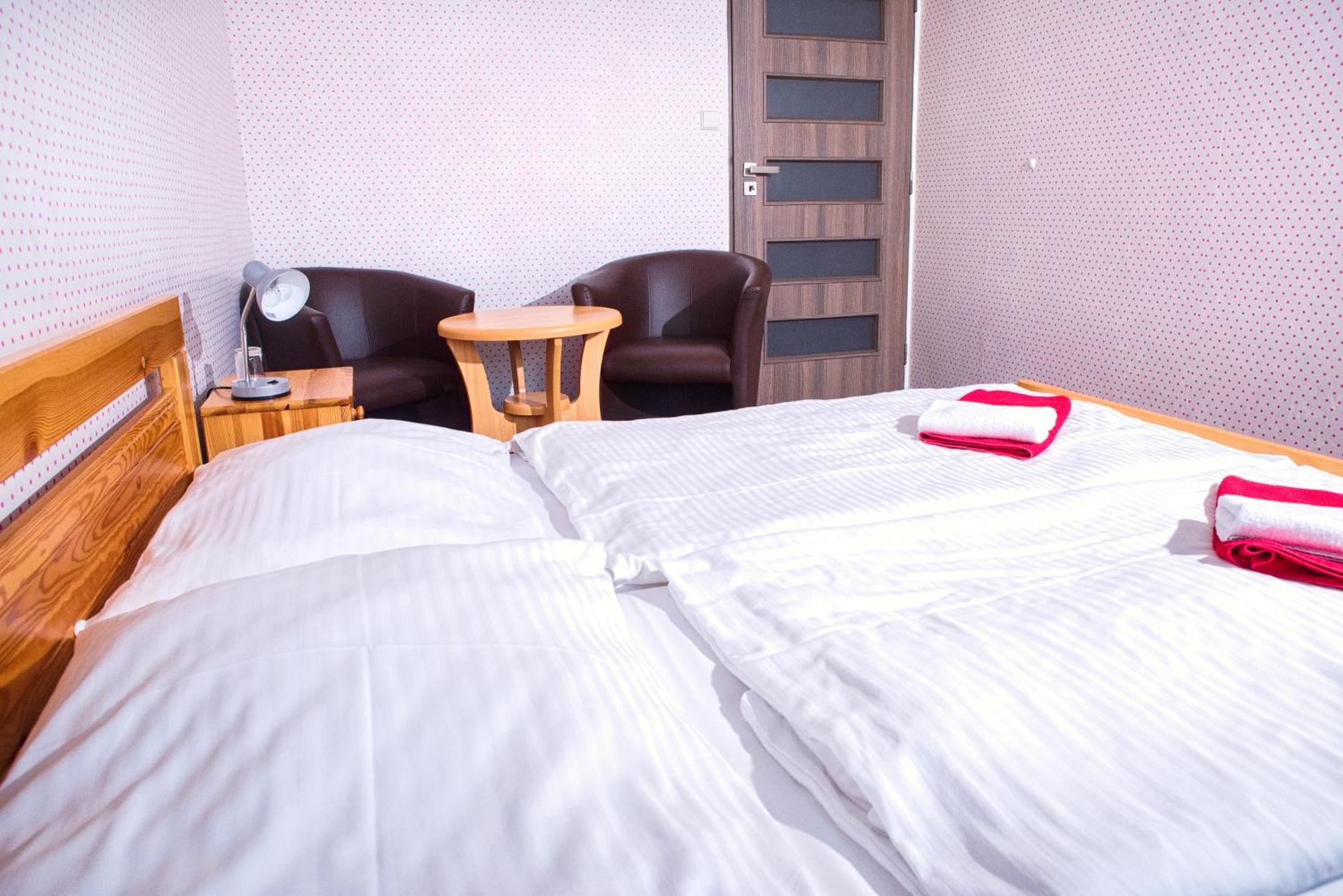 Hotel Zimni Stadion นาคอด ภายนอก รูปภาพ